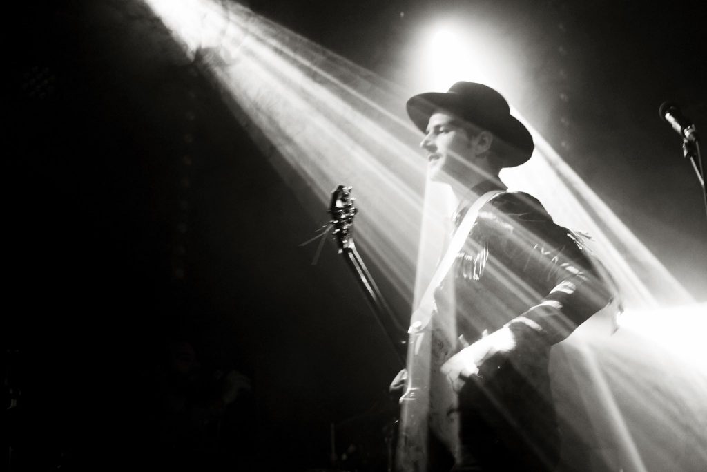 Le clip du jour Pampa Folks c'est Blind Silhouettes Pampa Folks