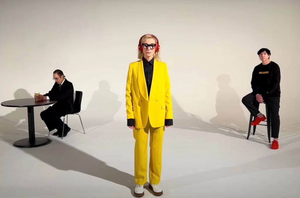 sparks, The Girl is Crying in Her Latte