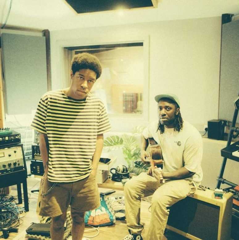 bloc party kenny hoop