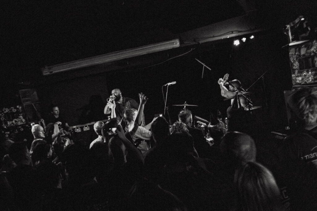 La pépite du jour c'est Big Special et THIS HERE AIN'T WATER