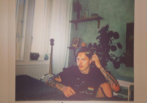 Last Place Runner-ups et The days