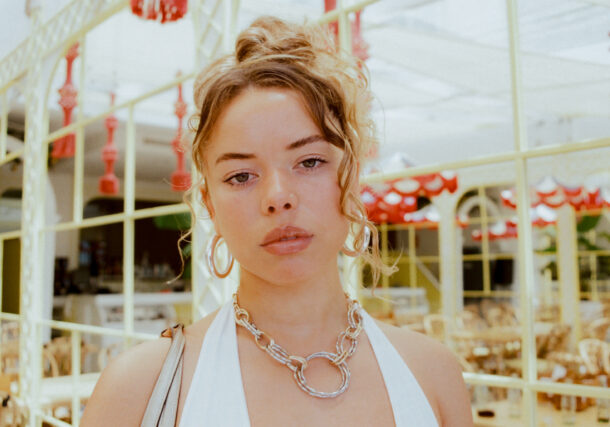 Nilüfer Yanya