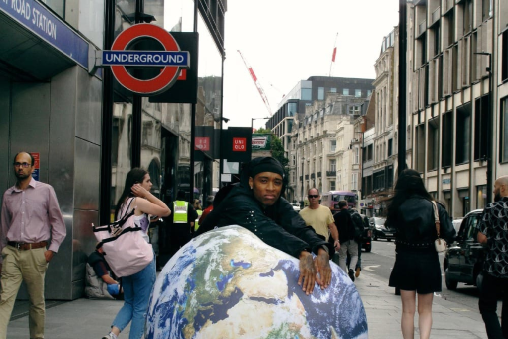 Rejjie Snow, karen