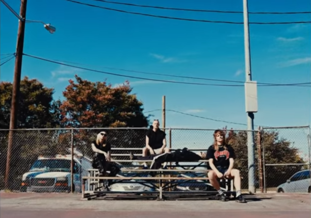 « Don’t Get Sore » : écoutez le nouveau single des Pogo Car Crash Control