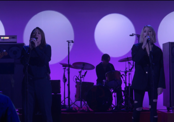 Kim Gordon et Kim Deal reprennent Sonic Youth sur Netflix : un miracle grunge inattendu