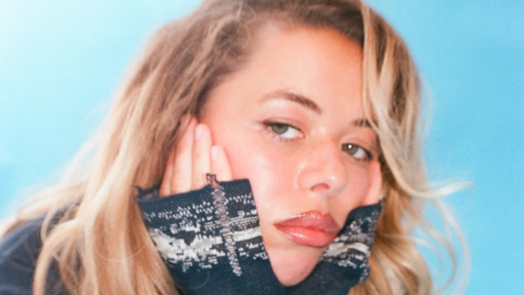Nilüfer Yanya sort Cold Heart et ça pique comme une clope mouillée sur le cœur Nilüfer Yanya sort Cold Heart et ça pique comme une clope mouillée sur le cœur