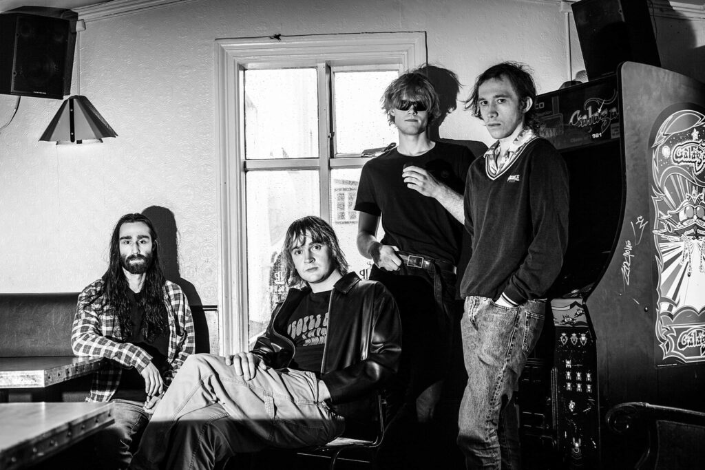 “Í Draumalandinu” de Spacestation : un voyage sonore entre post-punk et pop DIY, extrait de l'album Reykjavík Syndrome, sorti en mars 2025.