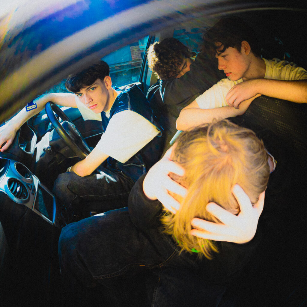 Balter ressuscite les chagrins d’ados avec Used to Be, une perle indie-pop sincère et nostalgique. L’amour, les guitares, et un peu de cringe.