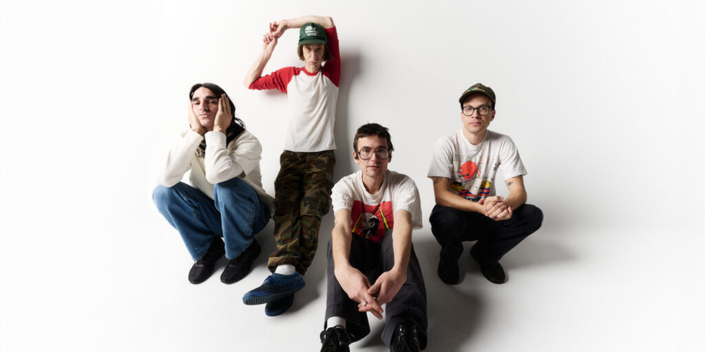 DIIV sort "Return of Young" : les fantômes dans la machine