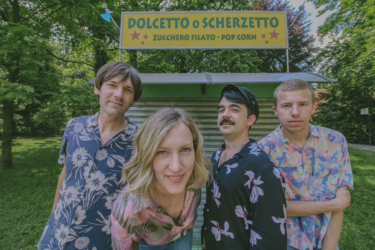 Miss Chain and the Broken Heels