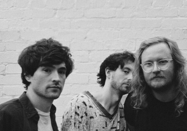 Stray Fossa sort "Quiet Quitting", extrait de leur excellent album "Blossomer"