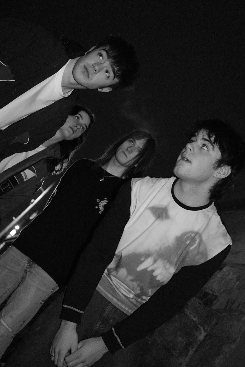 Croíthe balance Feed My Head, un post-punk qui reste dans la tête