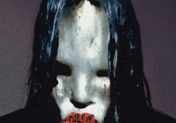 Ptite Sœur & Femtogo sortent “PRETTY DOLLCORPSE”, le hip hop indé dans le noir complet