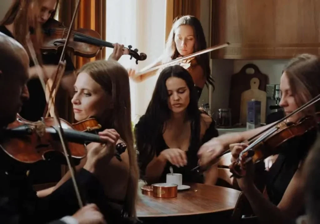 “Berghain”, rosalia