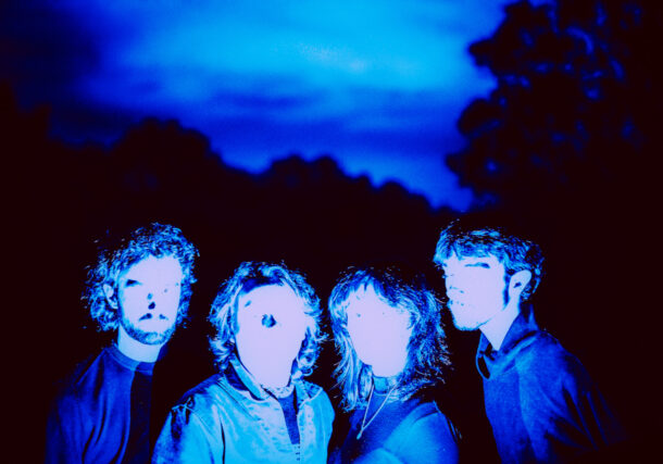 CRACHE balance “Ces Oiseaux” : du punk brûlant en plein soleil