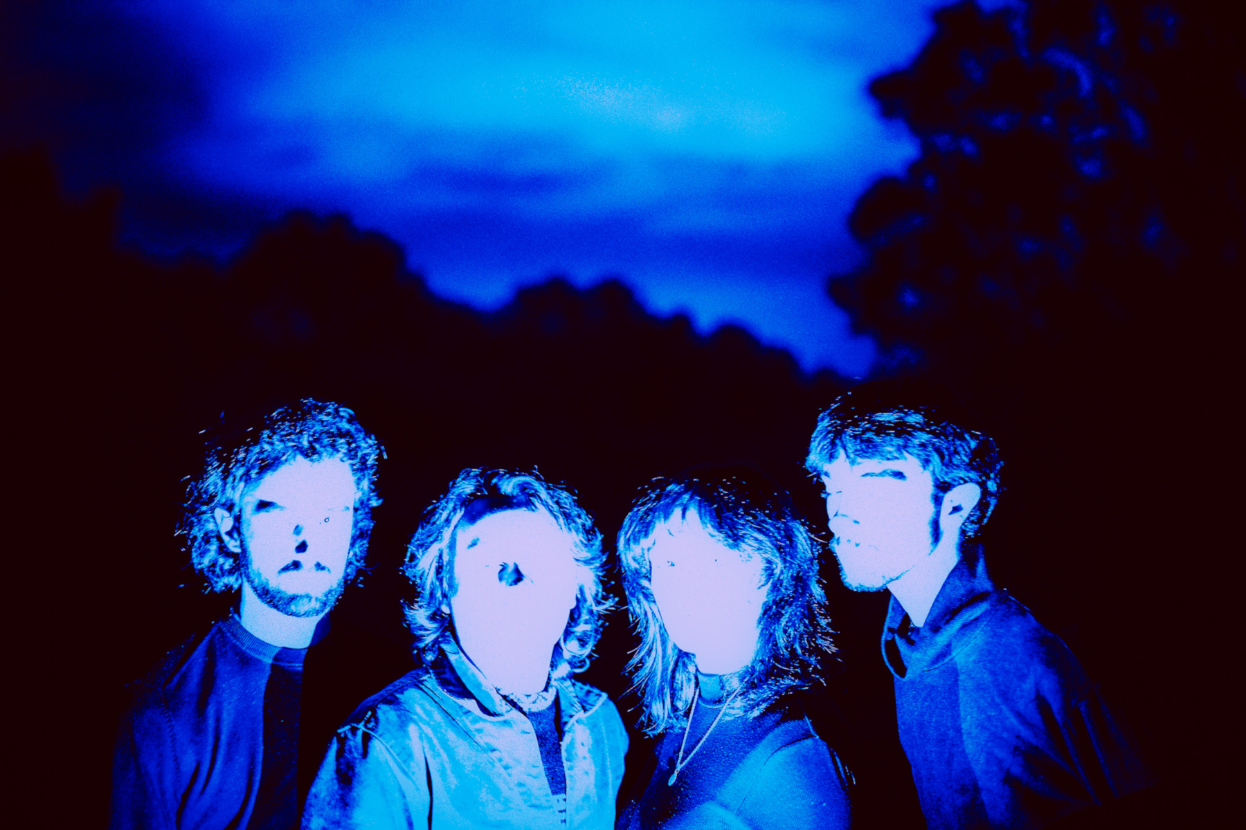 CRACHE balance “Ces Oiseaux” : du punk brûlant en plein soleil