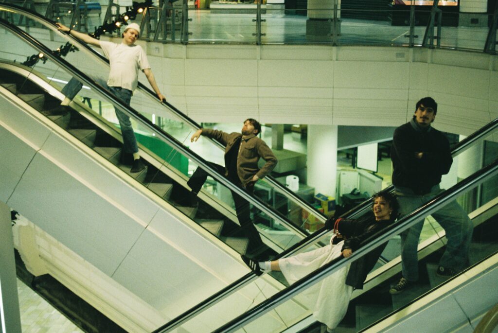 Dreamwave balance “Over You”, un garage psyché très 70's