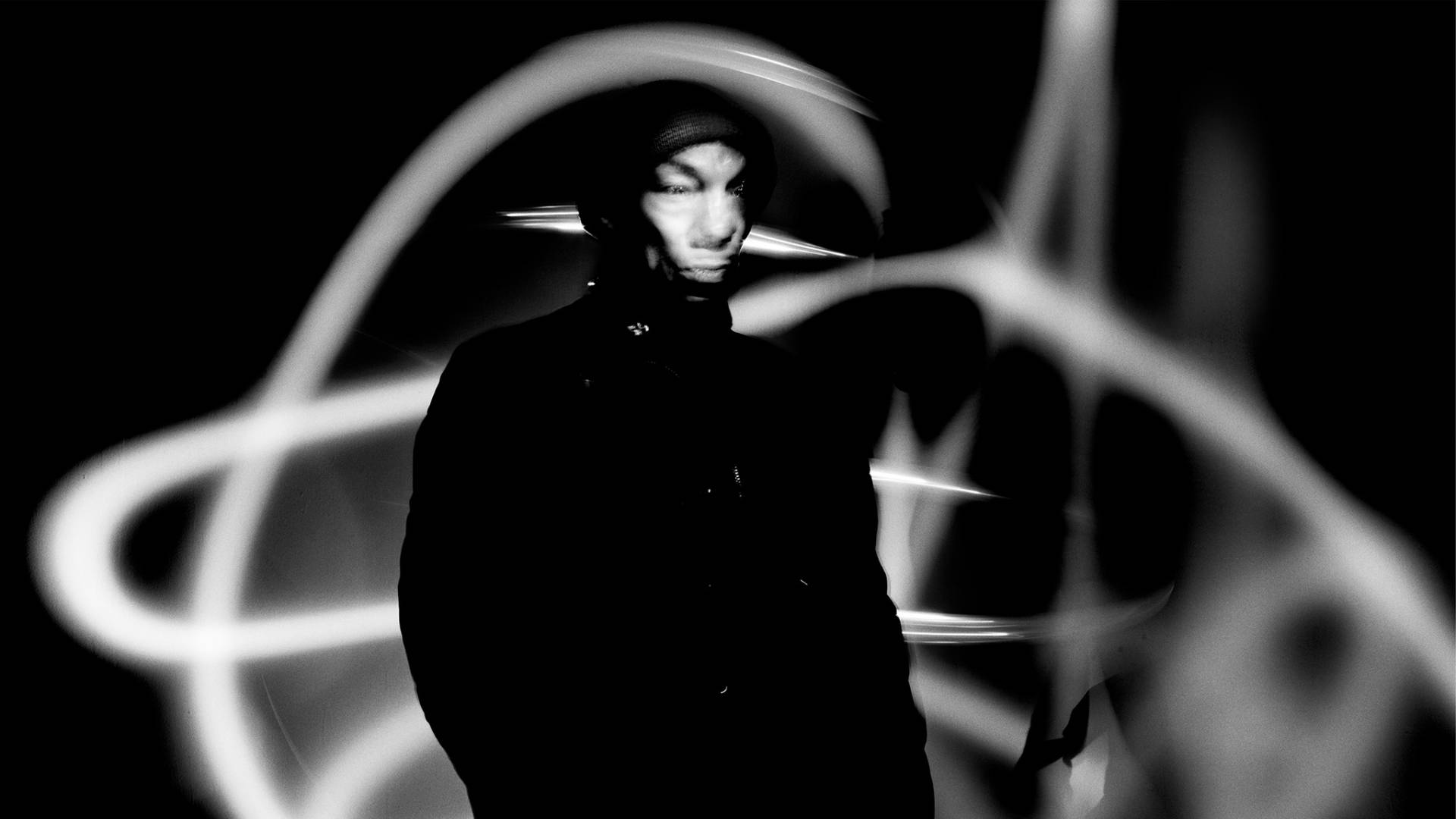 ricky annonce son grand retour le 17 juillet avec "Different When It's Silent". Alan McGee crie au génie, nous on attend de voir. Toutes les infos ici.