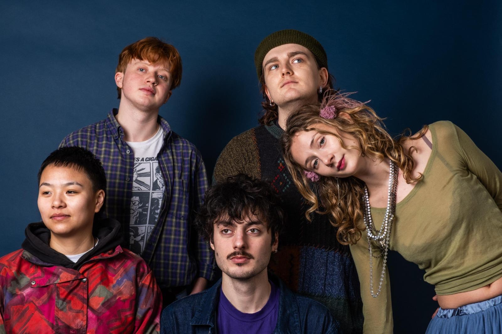 Truthpaste sort "Never Gonna Give" ou l'art de déconstruire la pop