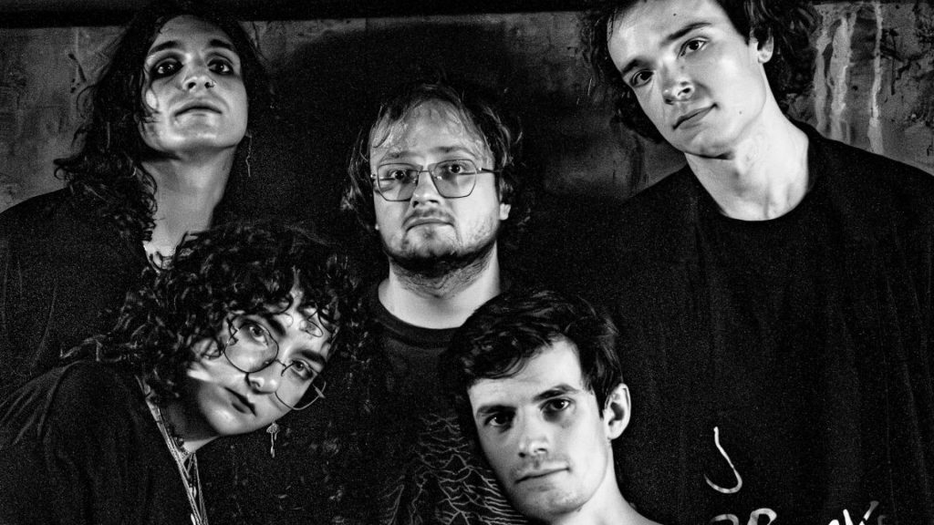 Feldup and the Showerhead sort "Towards Happiness" : la catharsis rock